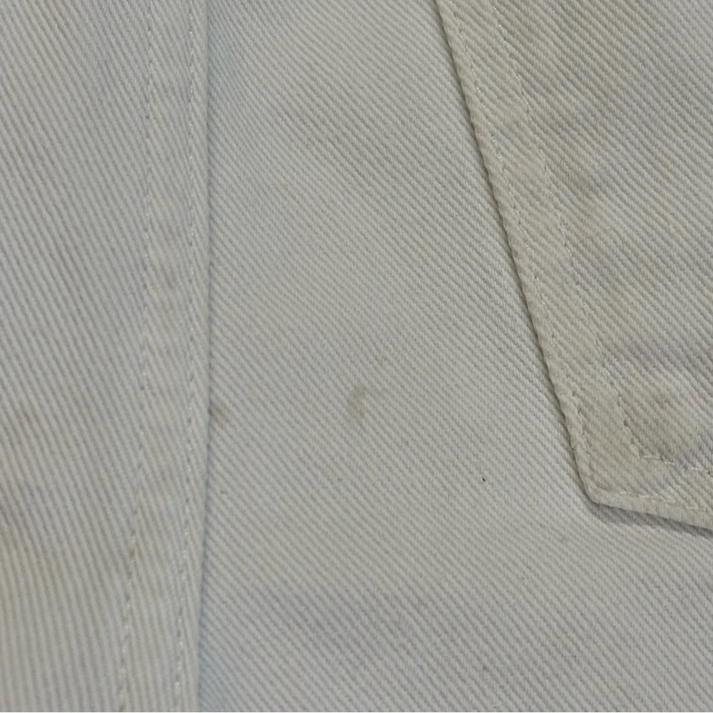 Madewell White Relaxed Denim Shorts - size 25​ - Picture 7 of 10